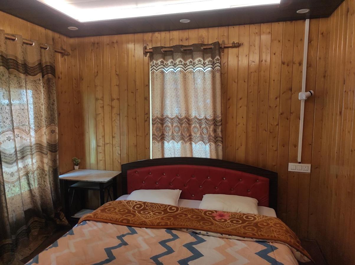 Srīnagar New Zum Zum Hotel & Restaurant المظهر الخارجي الصورة